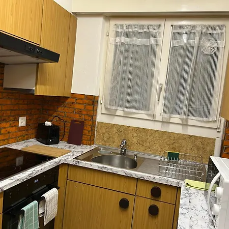 Karl Apartment