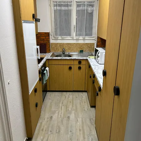 Karl Apartamento Entrelagos