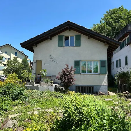 Karl Apartamento Entrelagos