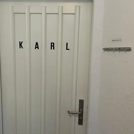 Apartament Karl *